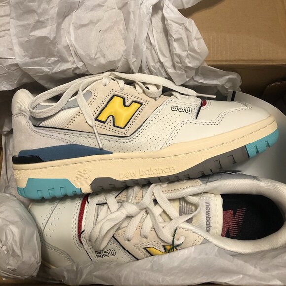 New Balance 550 Sea Salt Yellow - Picture 1 of 4